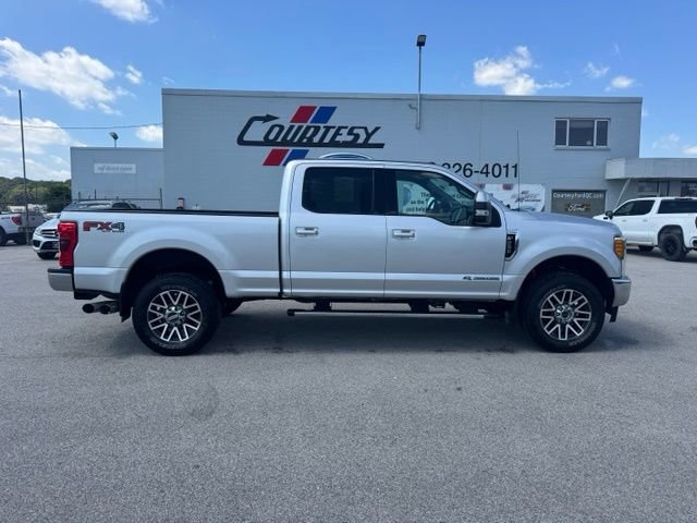 Used 2017 Ford F250 Lariat AWD/4WD image 6