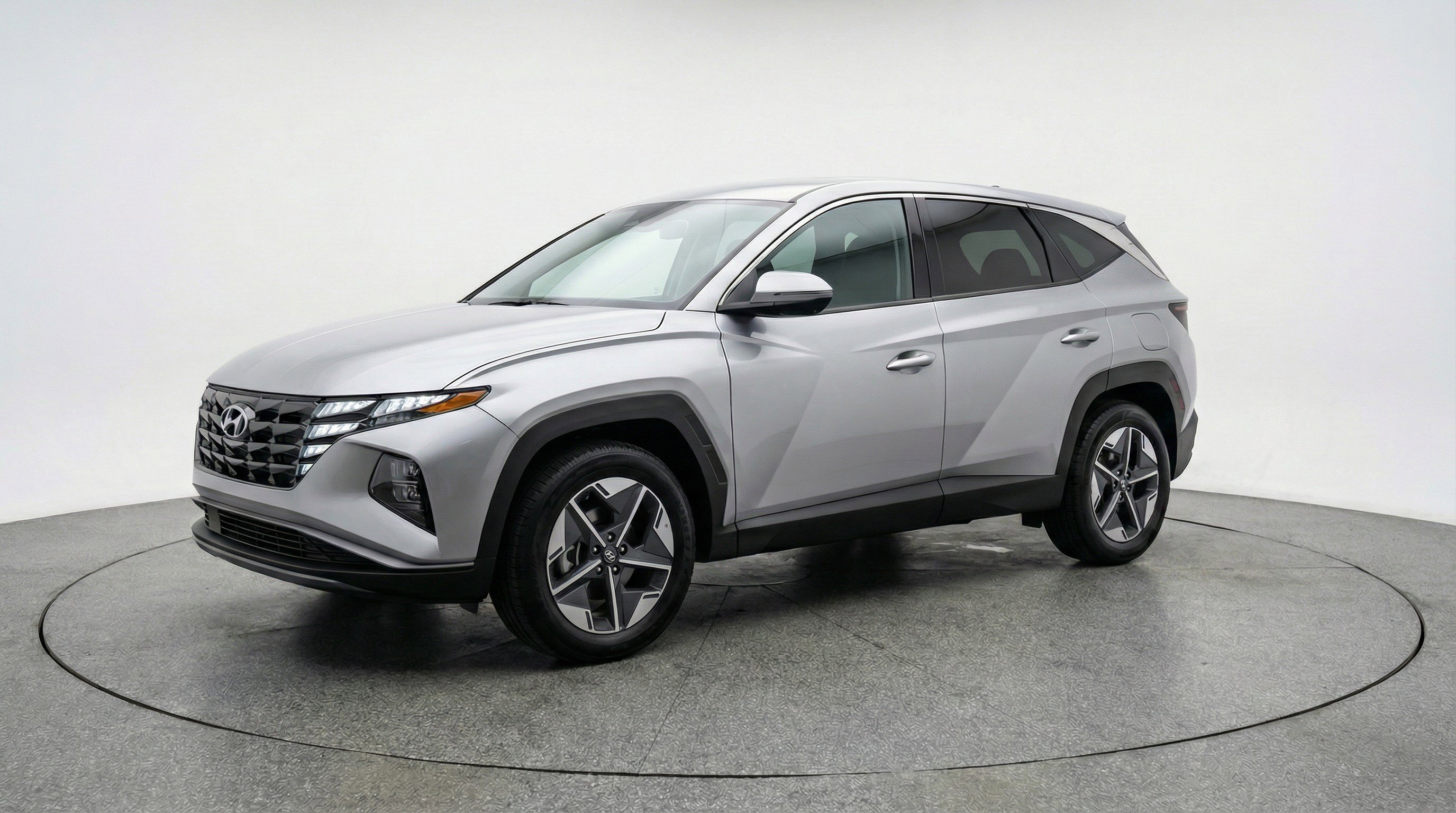 Used 2025 Hyundai Tucson SEL AWD/4WD image 3