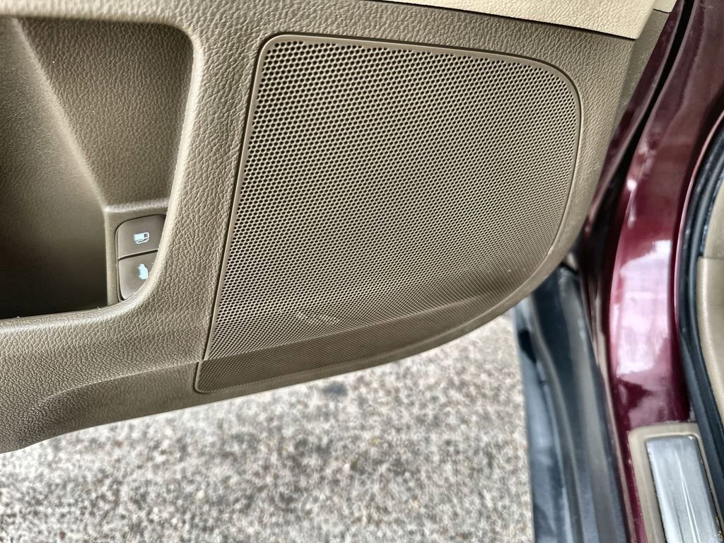 Used 2012 Acura MDX w/ Technology & Entertainment image 23