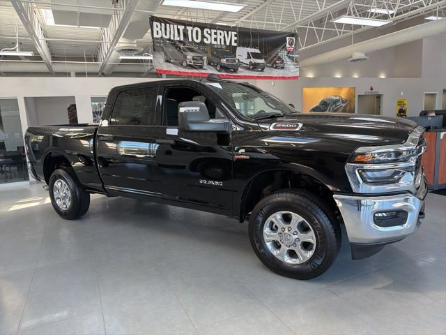 New 2025 RAM 2500 Big Horn AWD/4WD image 2