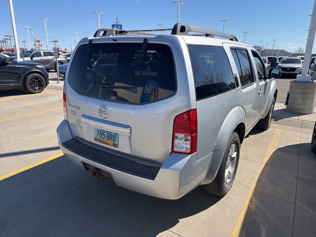 Used 2008 Nissan Pathfinder S AWD/4WD image 3
