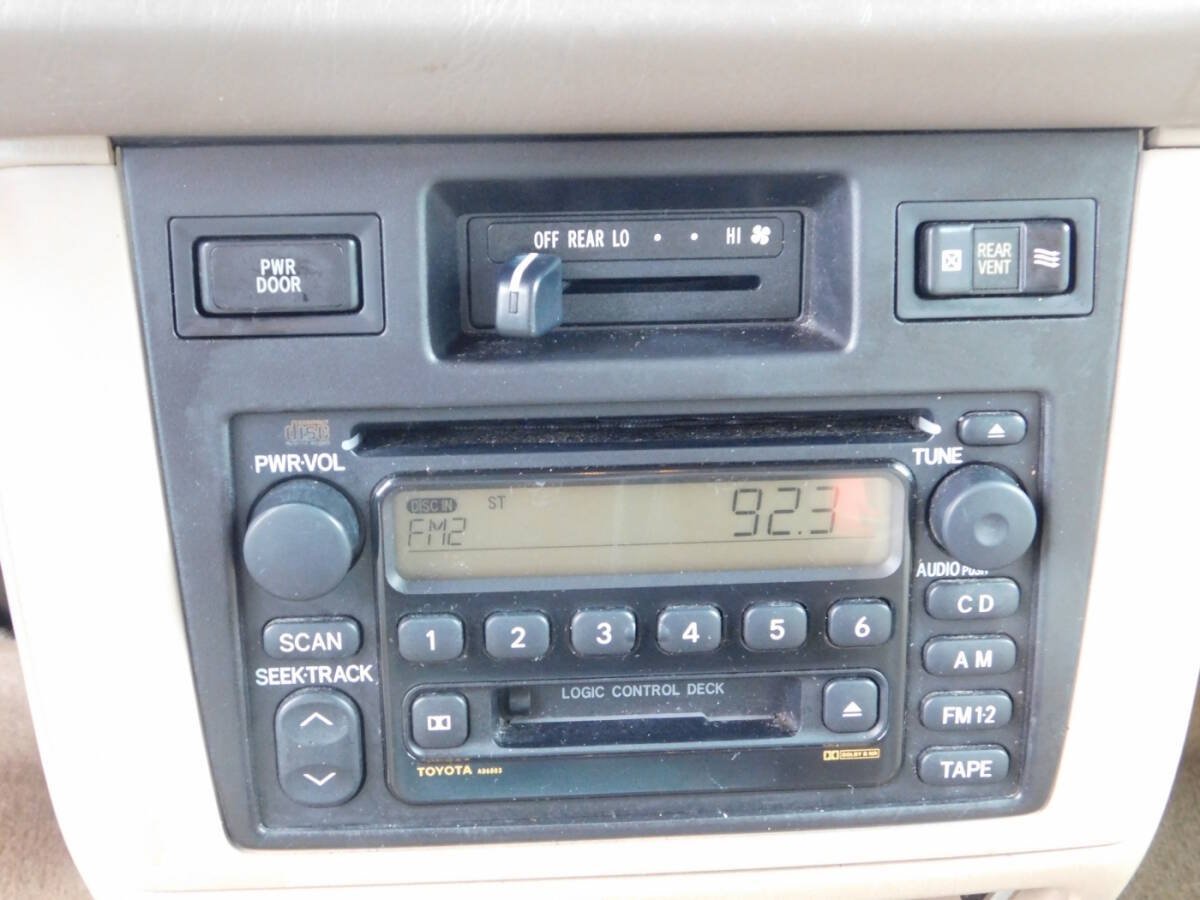 Used 2000 Toyota Sienna LE w/ LE Extra Value Pkg FWD image 13