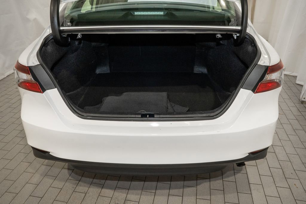 Used 2024 Toyota Camry LE image 6