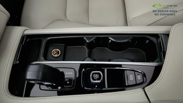 Used 2024 Volvo XC90 B5 Core AWD/4WD image 71