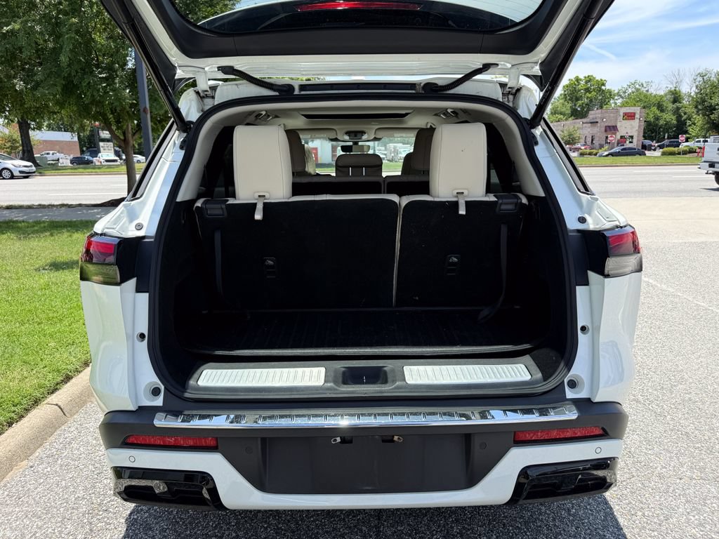 Used 2023 INFINITI QX60 Luxe w/ Cargo Package AWD/4WD image 29