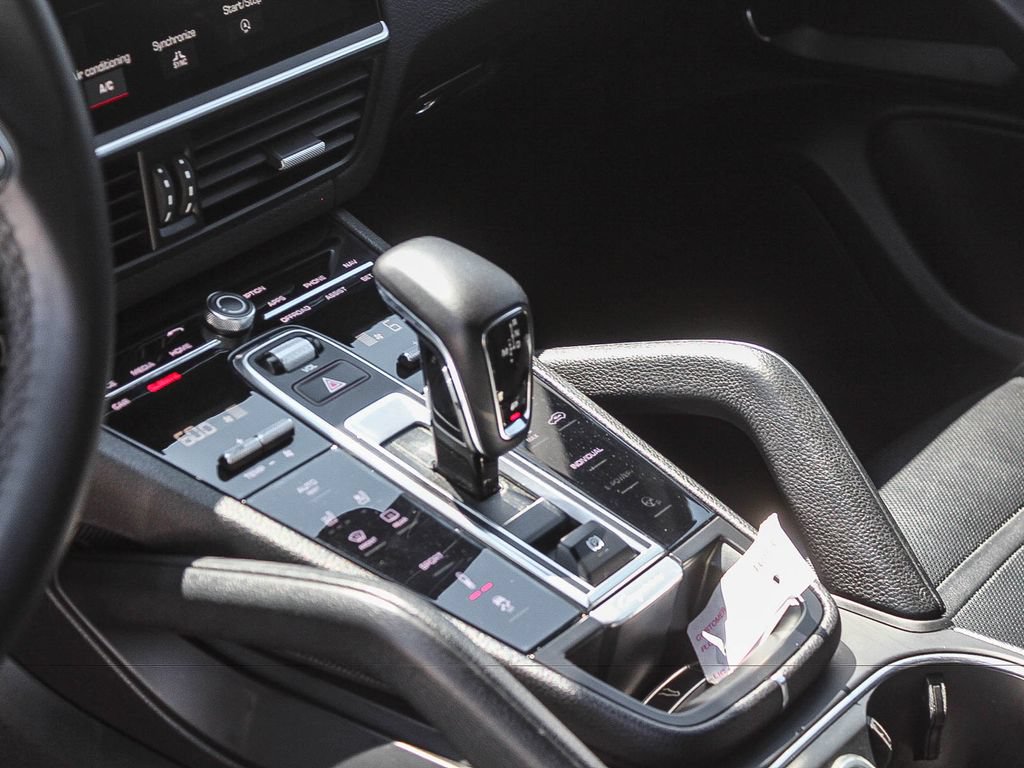 Used 2019 Porsche Cayenne S w/ Premium Package AWD/4WD image 20
