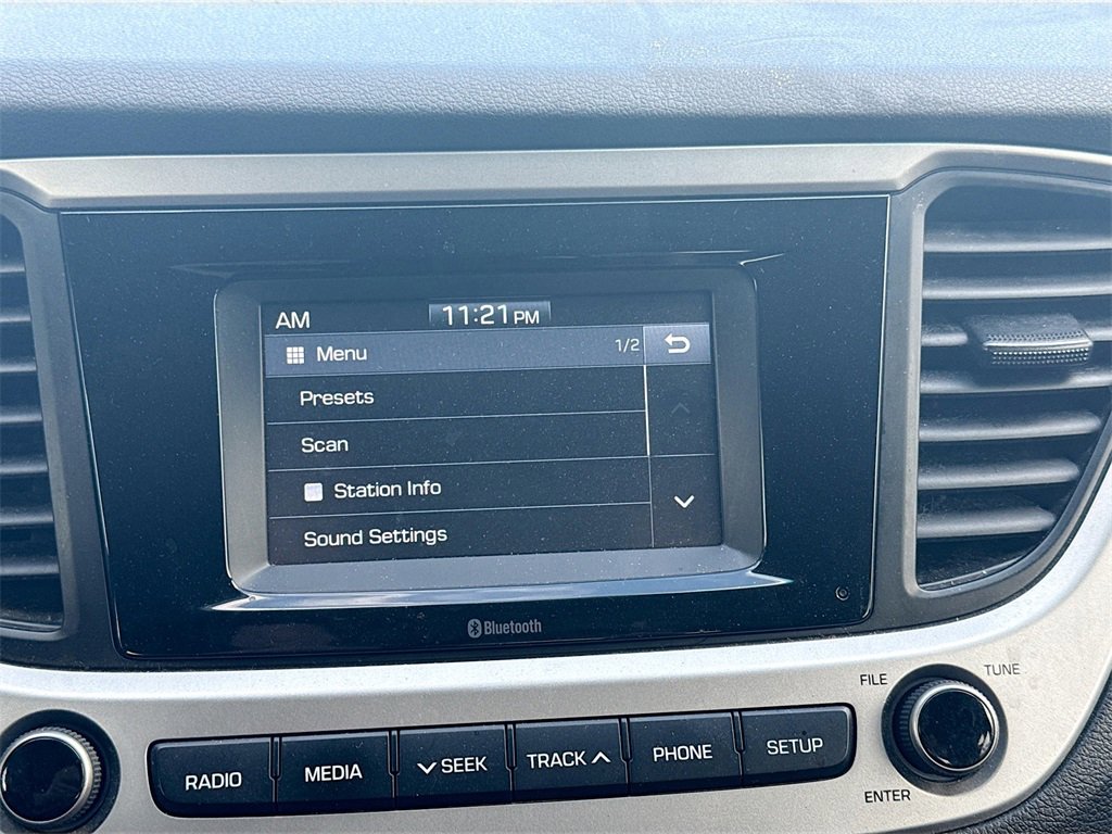 Used 2022 Hyundai Accent SE image 14