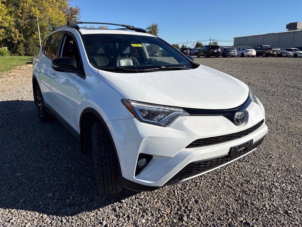 Used 2018 Toyota RAV4 SE w/ Power Extra Value Package AWD/4WD image 14