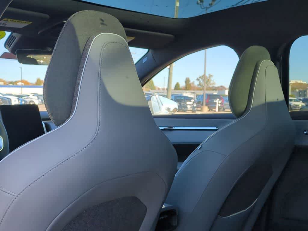 New 2025 Volvo EX30 Plus w/ Protection Package Premier image 16