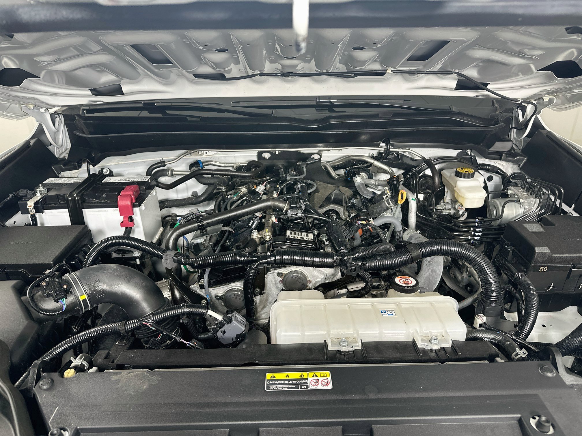 Used 2025 Toyota Tacoma SR5 RWD image 31