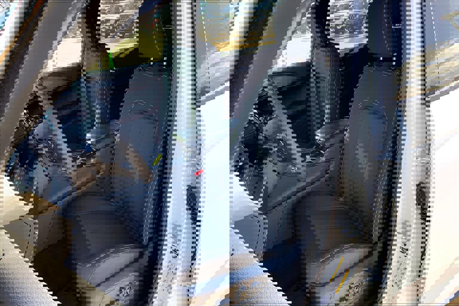 New 2025 Jeep Grand Cherokee L Laredo image 9