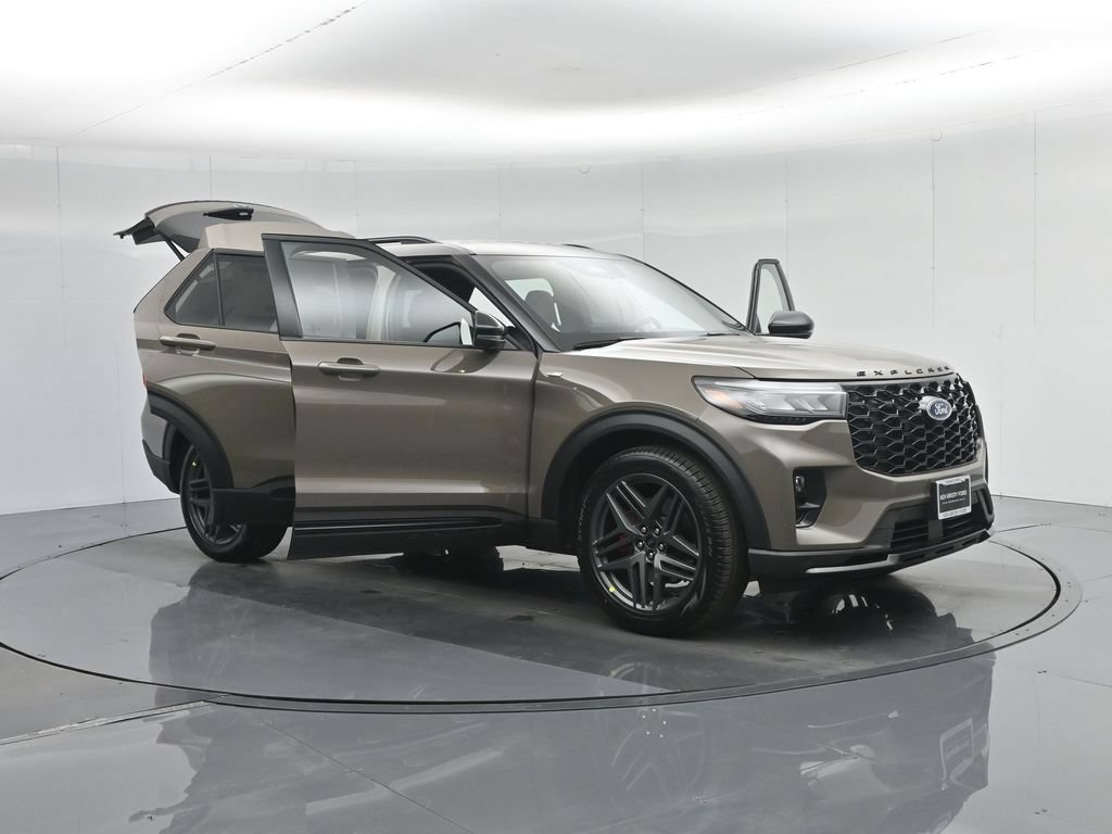 New 2026 Ford Explorer ST-Line w/ ST-Line Street Pack RWD image 33