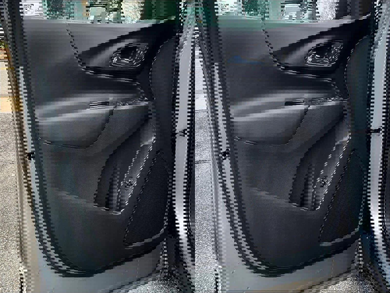 Used 2024 Chevrolet Equinox LT image 9