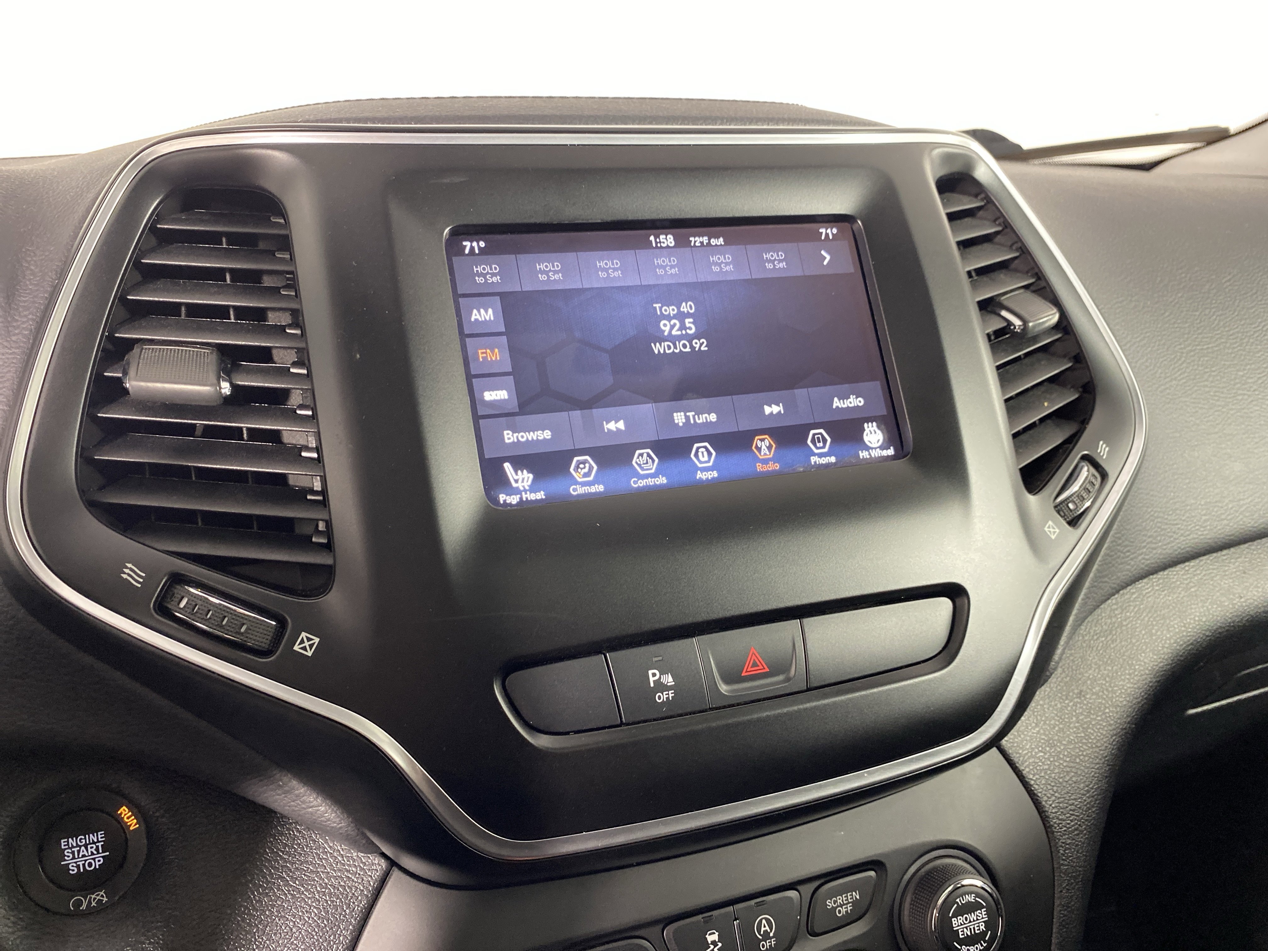 Used 2020 Jeep Cherokee Latitude Plus w/ Comfort/Convenience Group image 42