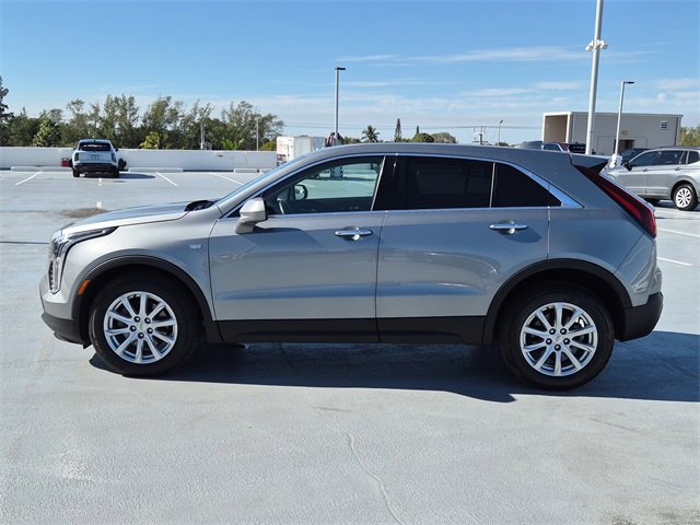 Certified 2023 Cadillac XT4 Luxury image 2