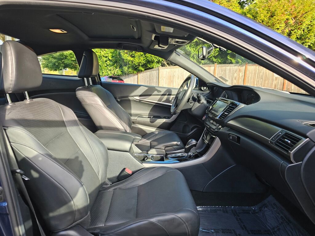 Used 2016 Honda Accord EX-L image 11