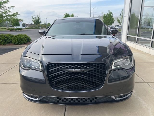 Used 2016 Chrysler 300 S image 12