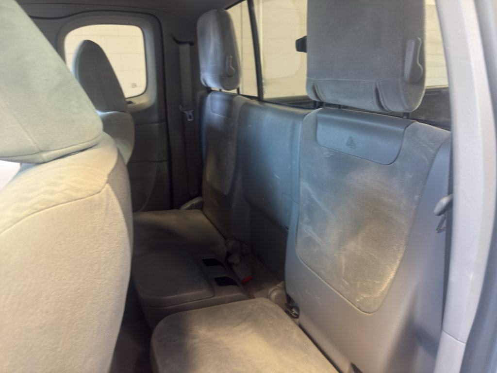 Used 2011 Toyota Tacoma 4x4 Access Cab w/ SR5 Pkg #2 image 26