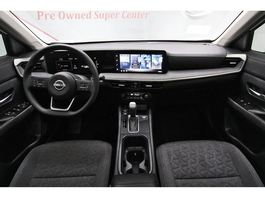 Used 2026 Nissan Kicks SV w/ SV Premium Package FWD image 9