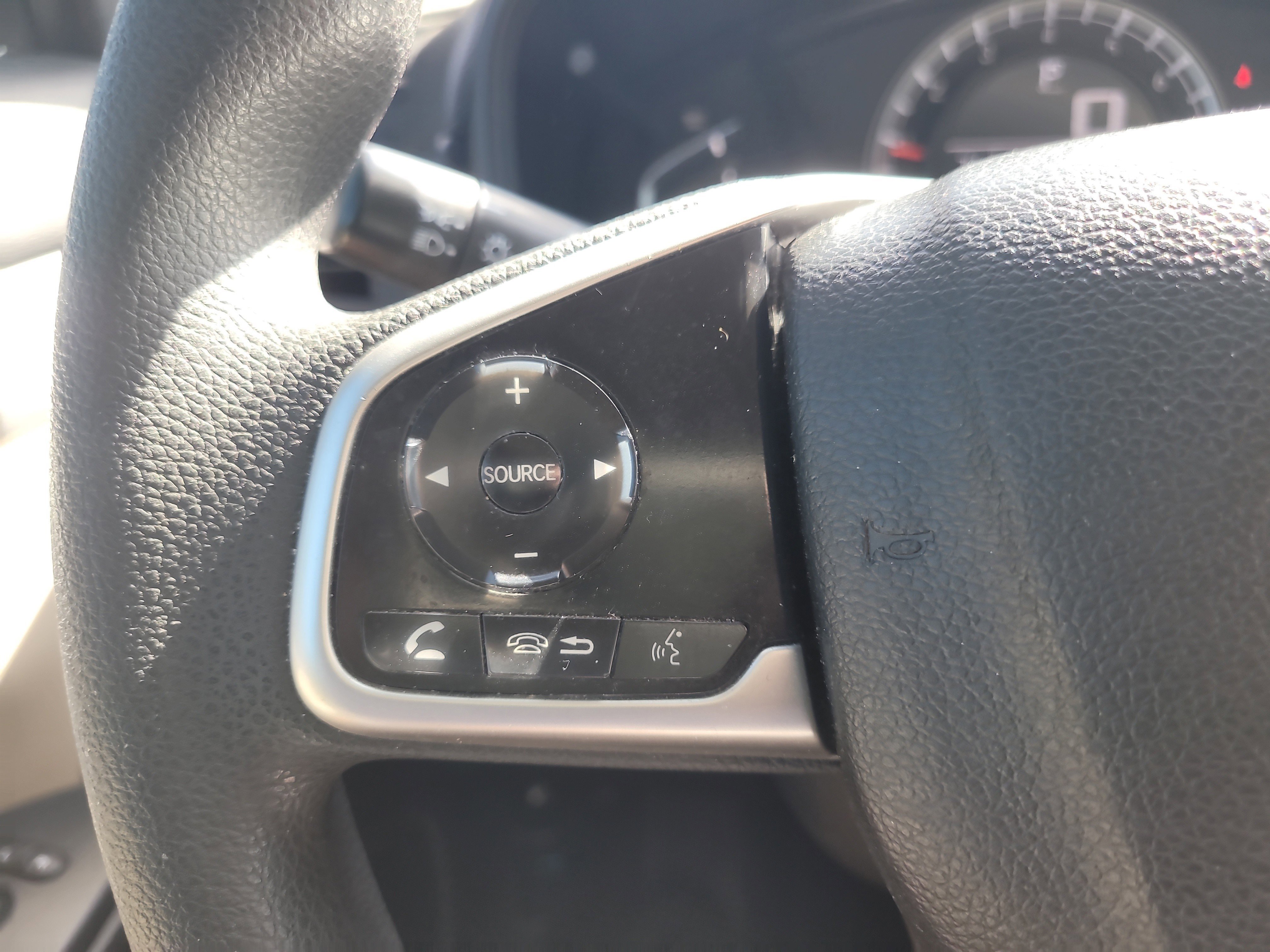 Used 2018 Honda CR-V LX image 27