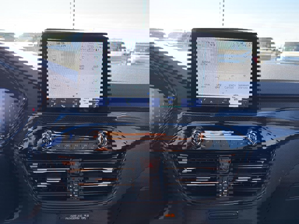 Used 2025 Ford Escape ST-Line image 14