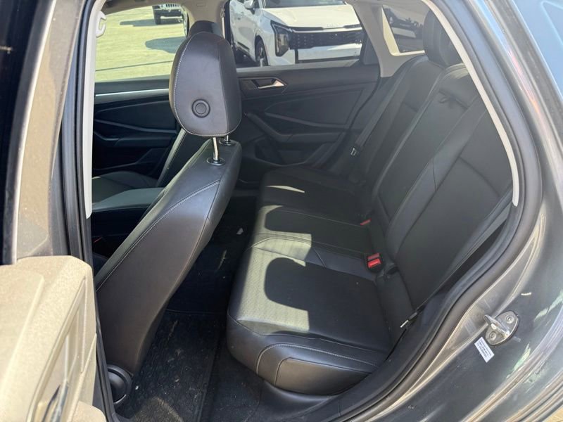 Used 2019 Volkswagen Jetta SE FWD image 12