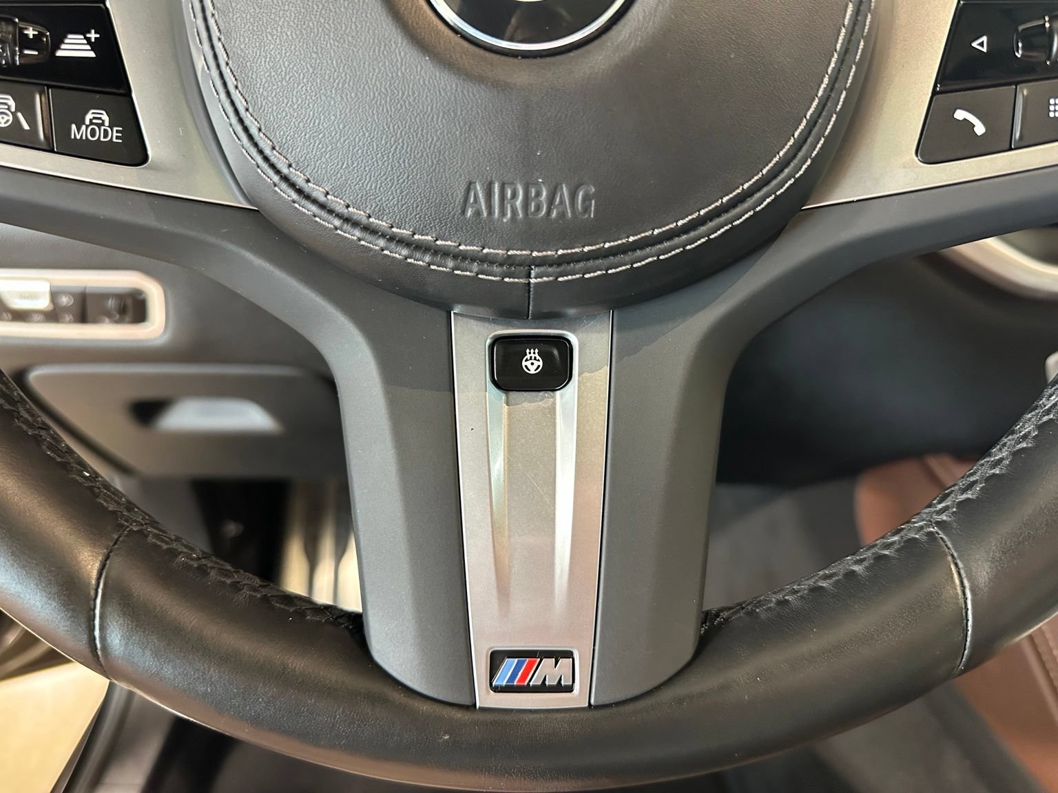 Used 2023 BMW X6 M50i AWD/4WD image 21