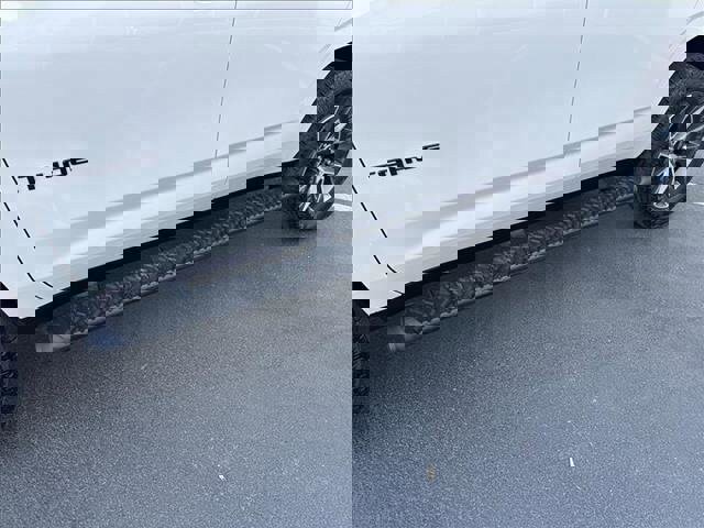 Used 2024 Chevrolet Tahoe Z71 w/ Luxury Package image 14