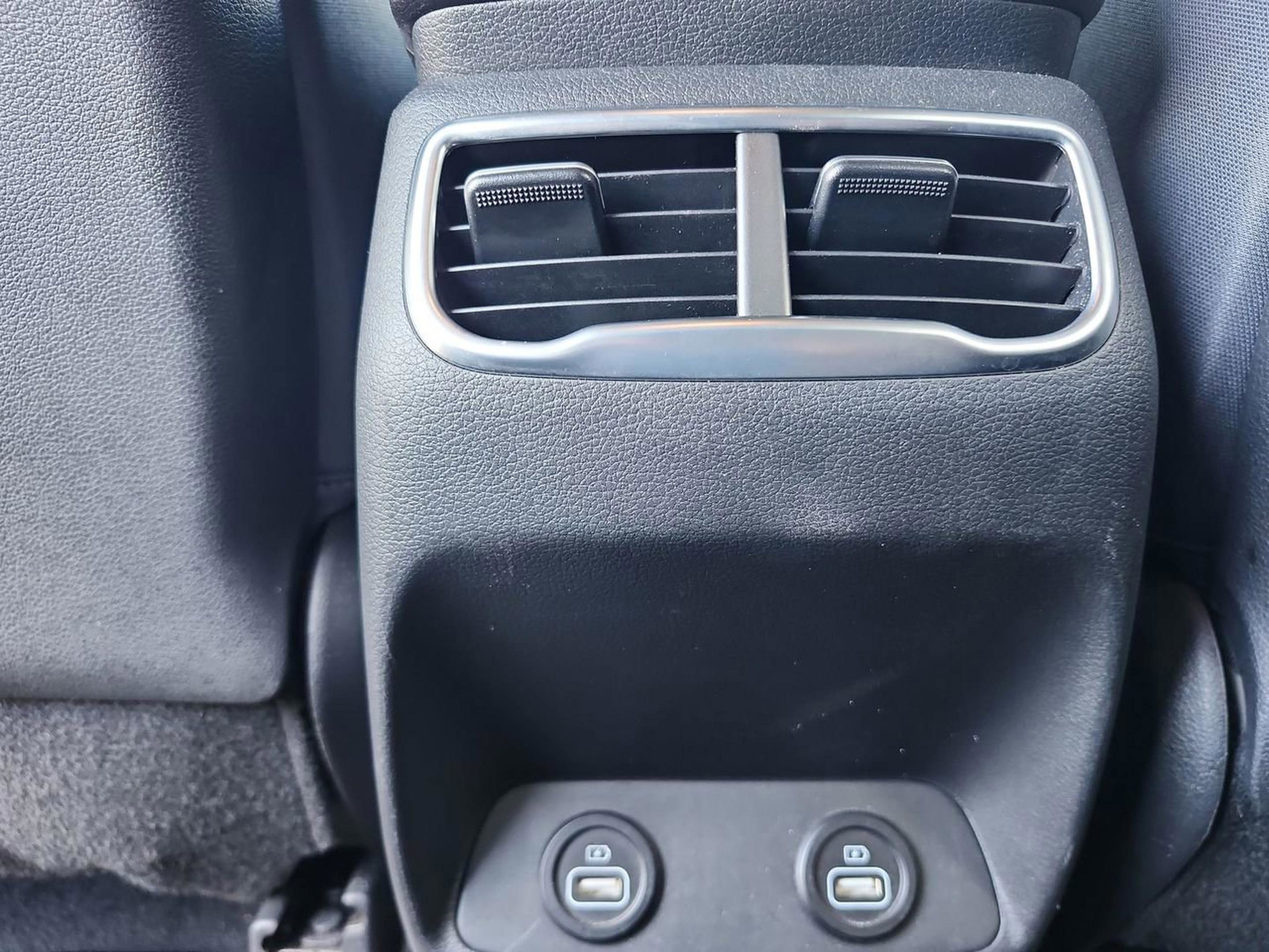 Used 2021 Hyundai Santa Fe SEL w/ Convenience Package FWD image 30