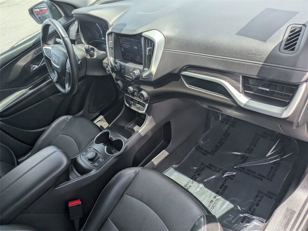 Used 2023 GMC Terrain SLT image 25