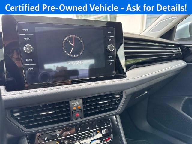 Used 2025 Volkswagen Jetta SEL FWD image 13