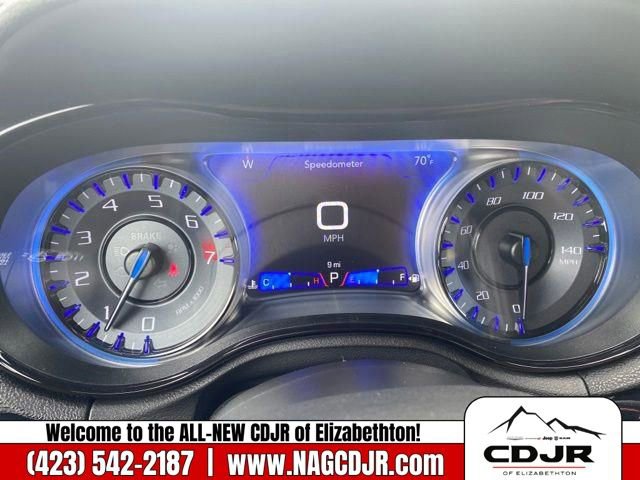 New 2023 Chrysler 300 S w/ Comfort Group image 27