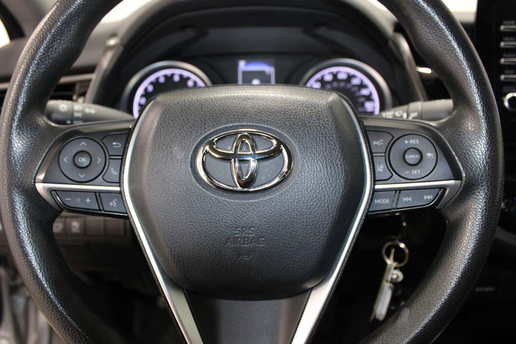 Used 2022 Toyota Camry LE FWD image 26