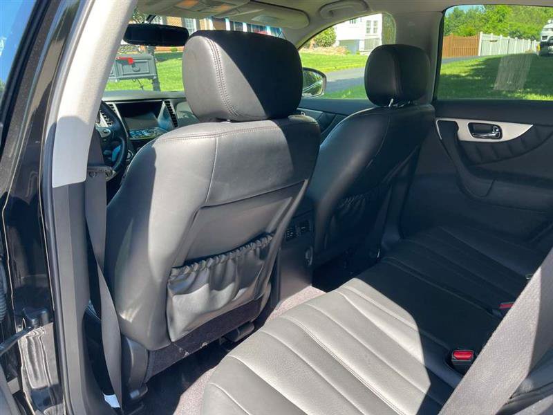 Used 2012 INFINITI FX35 AWD w/ Premium Pkg image 28