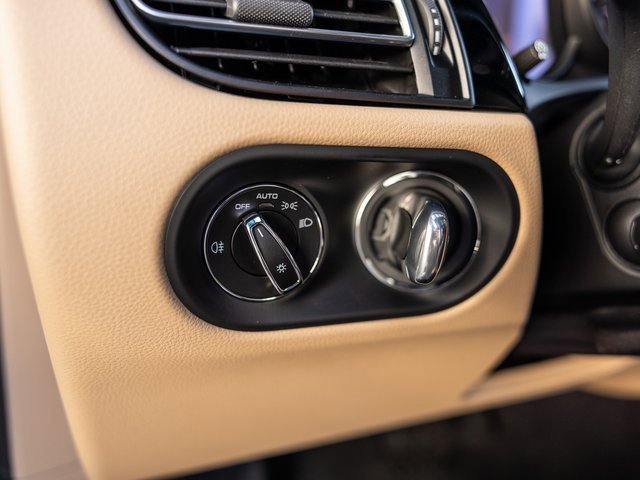 New 2026 Porsche Macan image 47