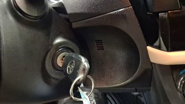 Used 2016 Toyota Corolla LE image 28