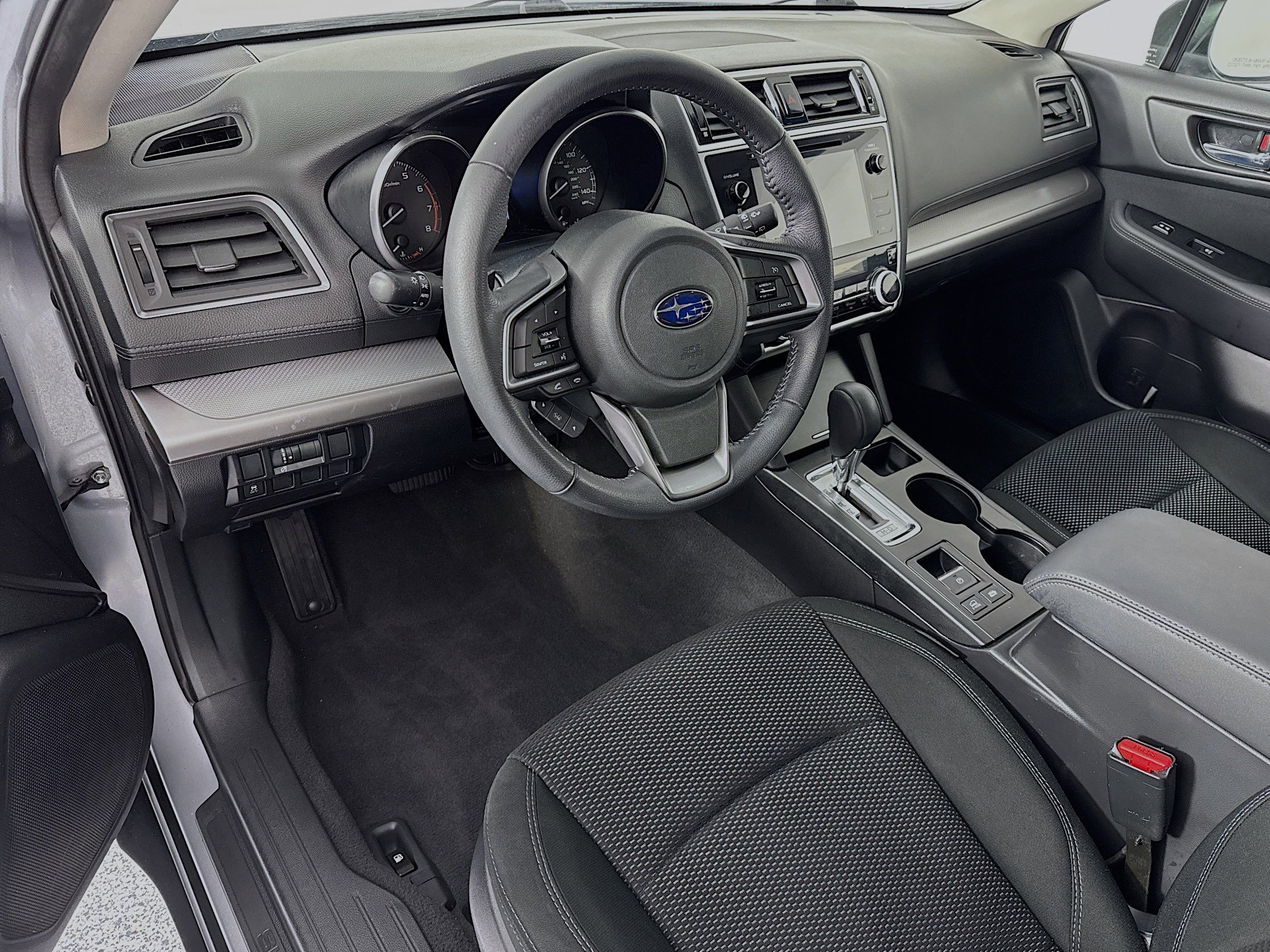 Used 2018 Subaru Outback 2.5i Premium image 9