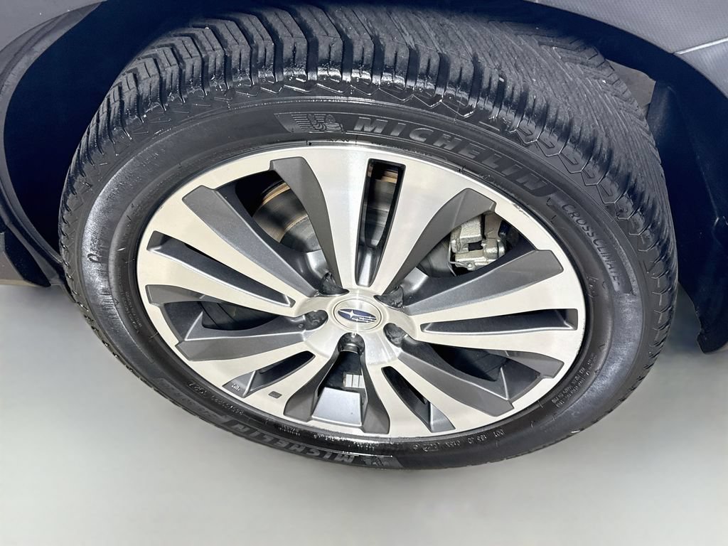 Used 2019 Subaru Ascent Touring AWD/4WD image 9