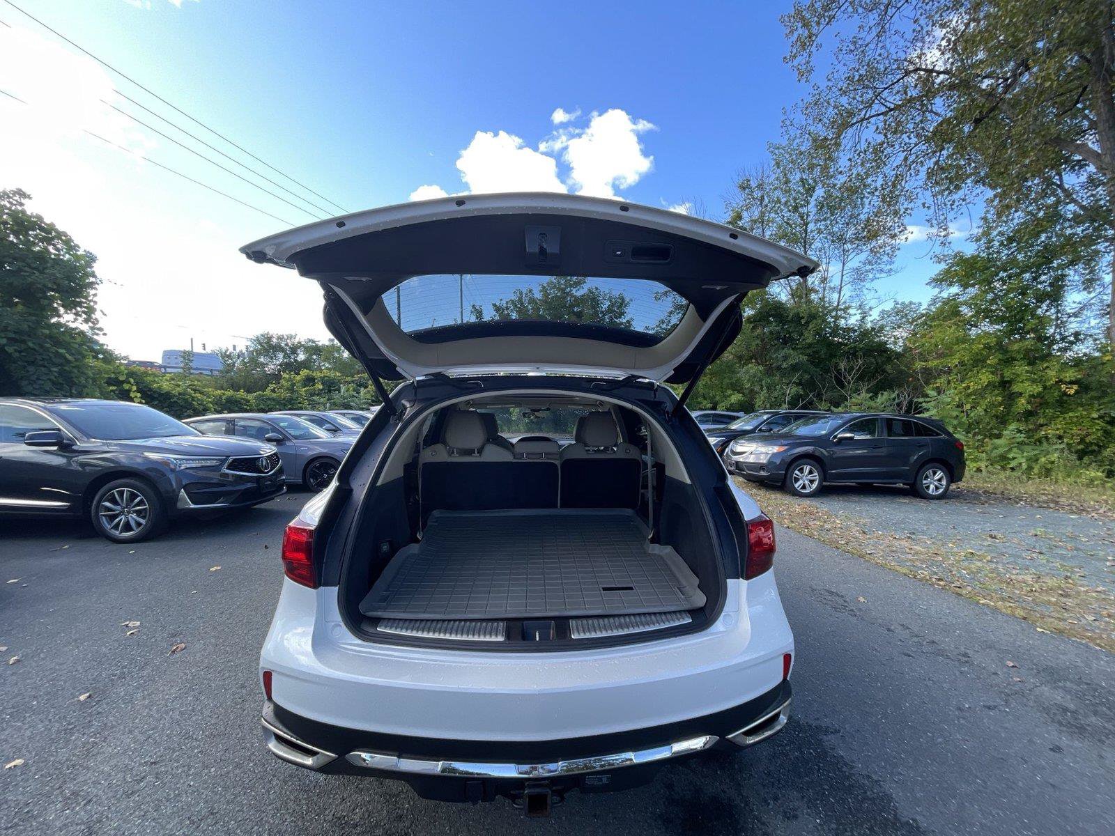 Used 2020 Acura MDX SH-AWD image 24