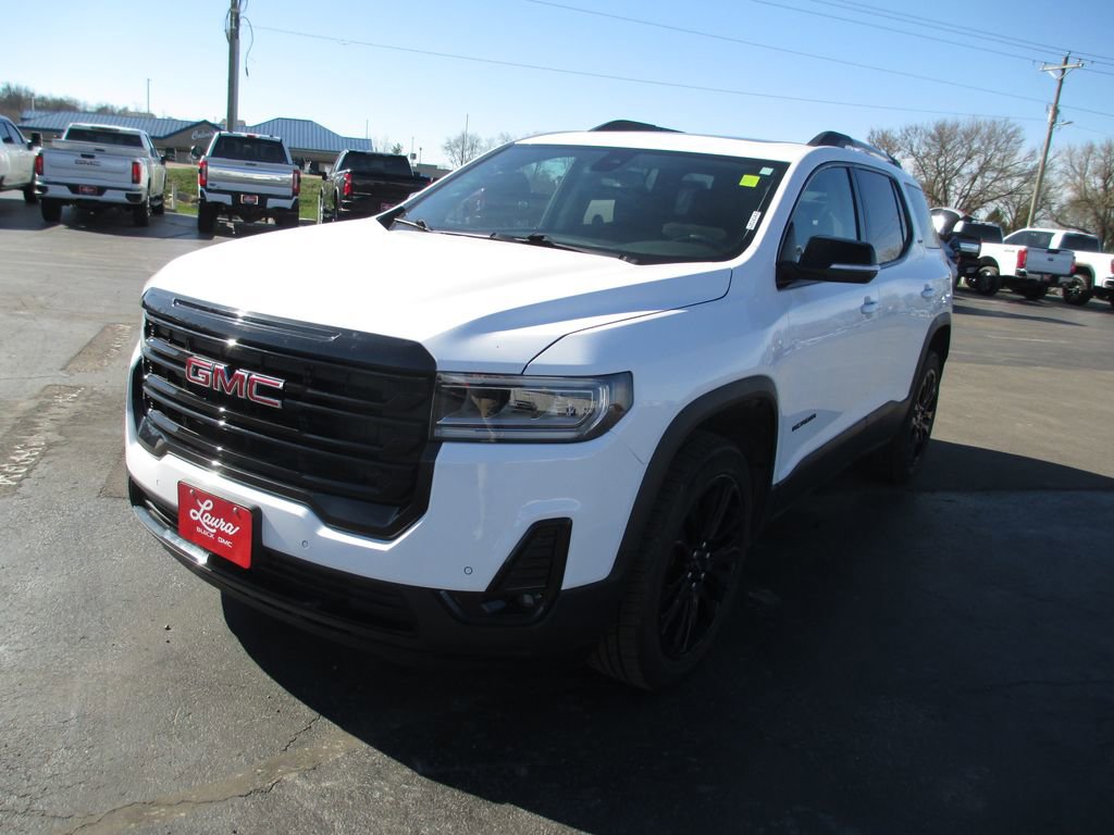 Used 2023 GMC Acadia SLT w/ Elevation Edition image 9