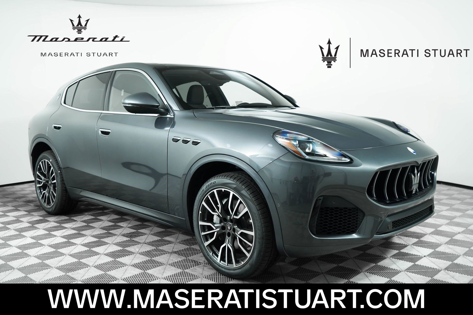 New 2025 Maserati Grecale GT
