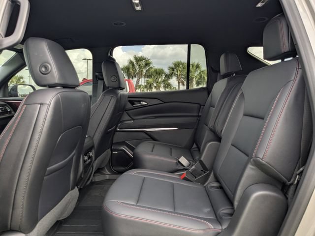 Used 2026 Chevrolet Traverse Z71 w/ Enhanced Driving Package AWD/4WD image 19