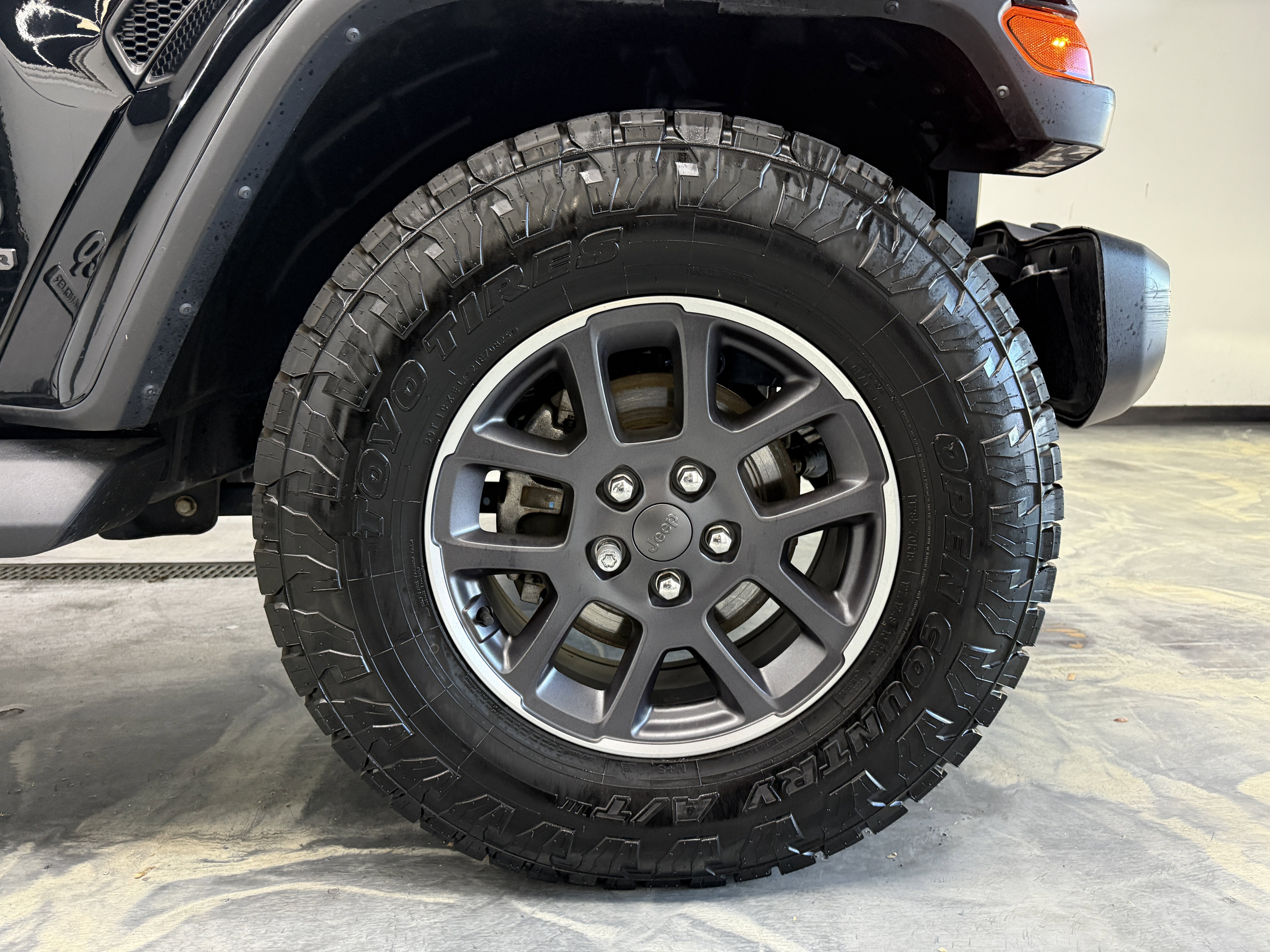 Used 2021 Jeep Wrangler Unlimited Sahara image 30