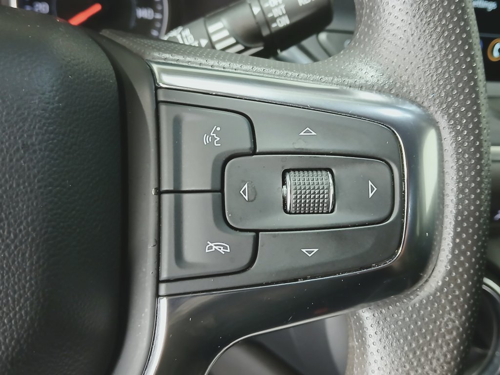 Used 2025 Chevrolet Blazer LT FWD image 27