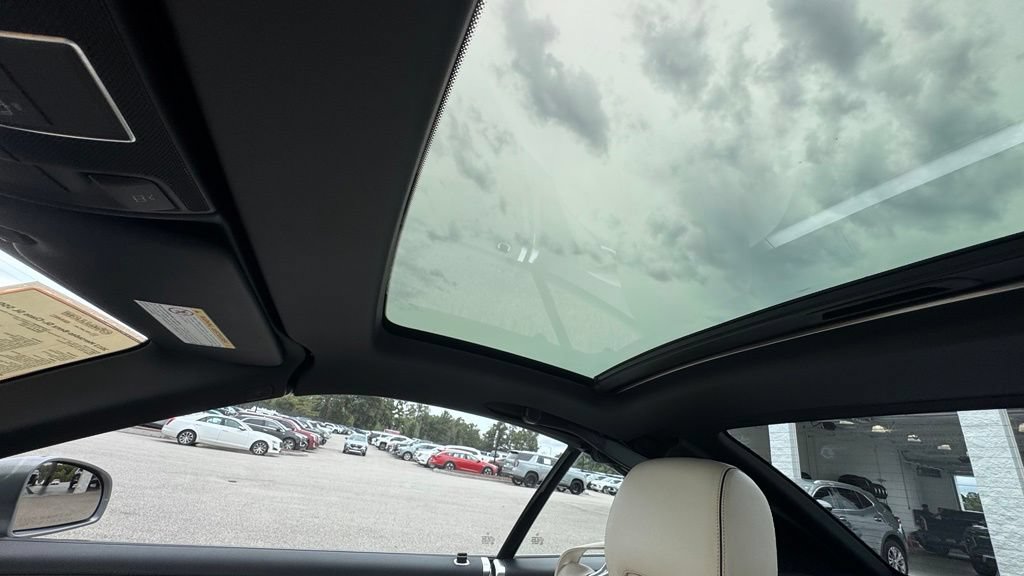 Used 2013 Mercedes-Benz SL 550 image 31