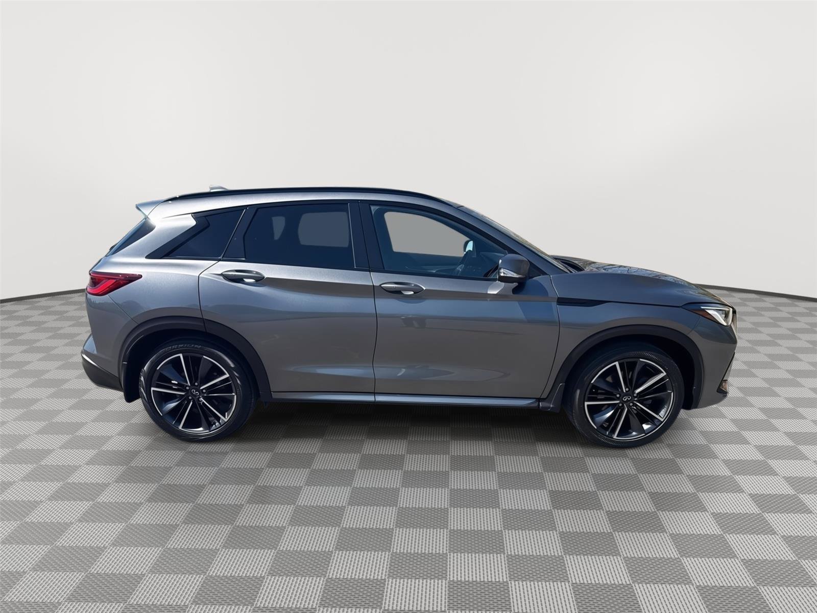 Used 2023 INFINITI QX50 Sport FWD image 5