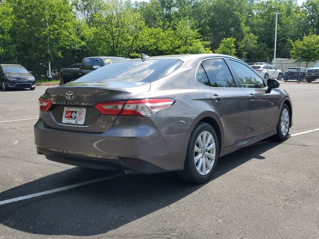 Used 2020 Toyota Camry LE FWD image 4