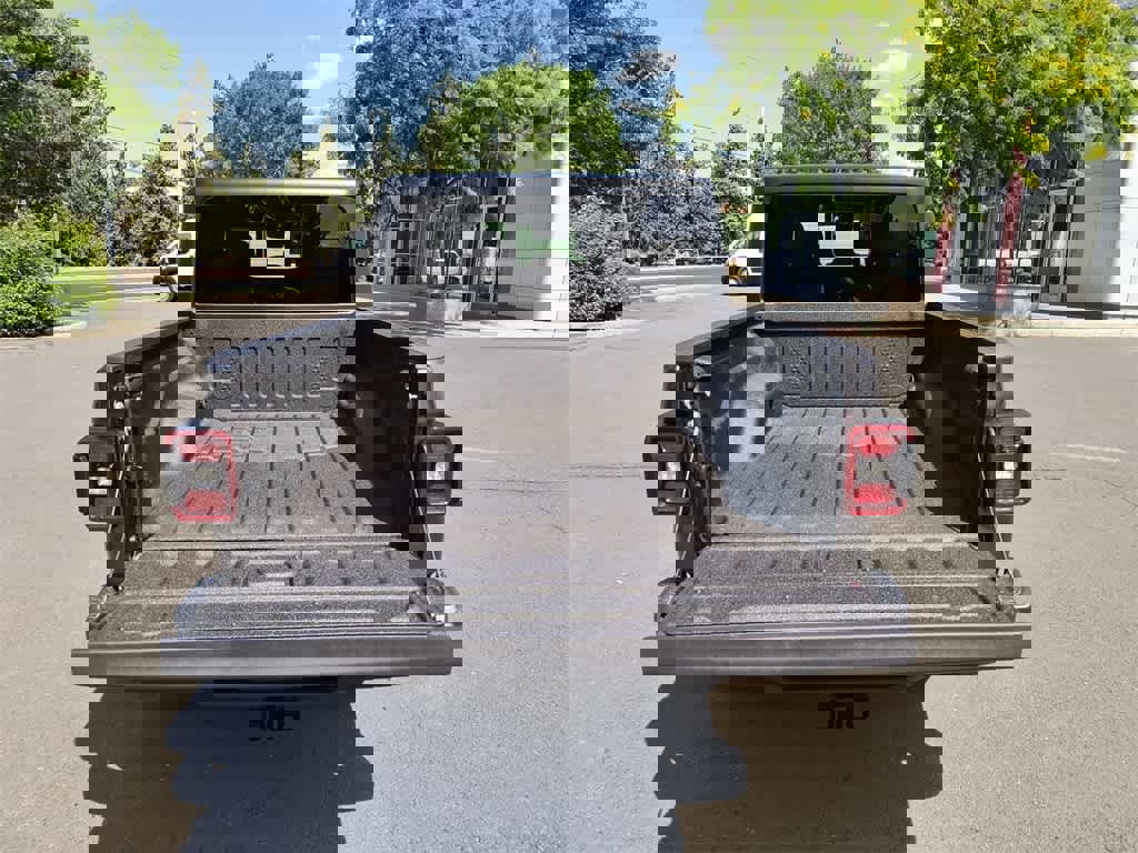 New 2025 Jeep Gladiator Sport image 23