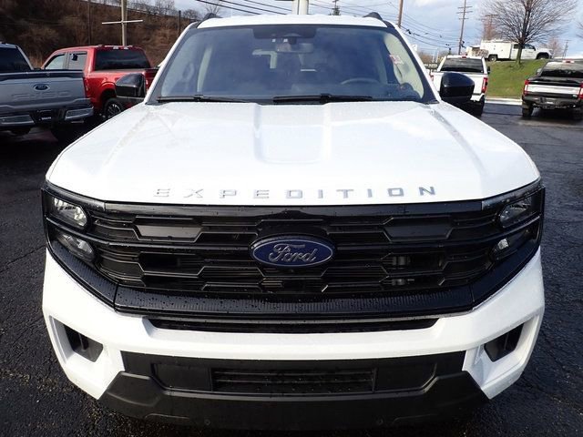 Certified 2025 Ford Expedition Active AWD/4WD image 12