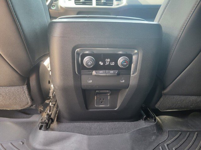 Used 2022 Chevrolet Tahoe LT RWD image 26